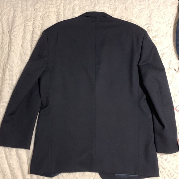 Vintage Yves Saint Laurent Men’s 2 Button Navy Blue Wool Blazer, size 44R - Picture 5 of 7